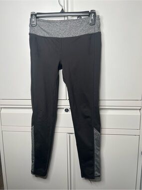 ☀️Everlast Black and Heather Gray Workout Leggings
